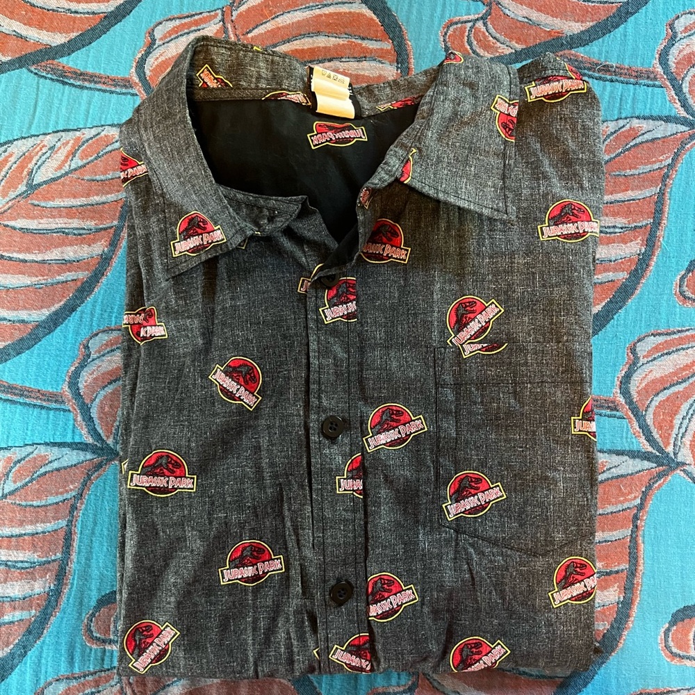 Men’s Jurassic Park Buttondown
